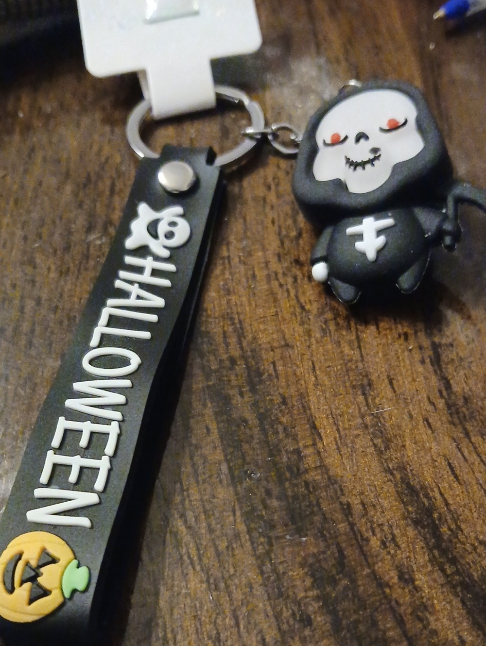 Halloween Skull Keychain Phone Charm - Black